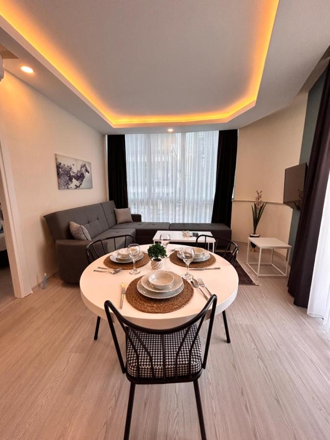 Hadrians Tower Aparthotel Antalya Bagian luar foto