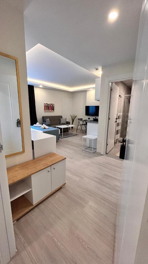Hadrians Tower Aparthotel Antalya Bagian luar foto