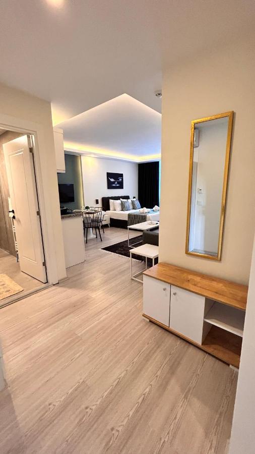 Hadrians Tower Aparthotel Antalya Bagian luar foto
