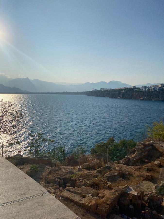 Hadrians Tower Aparthotel Antalya Bagian luar foto