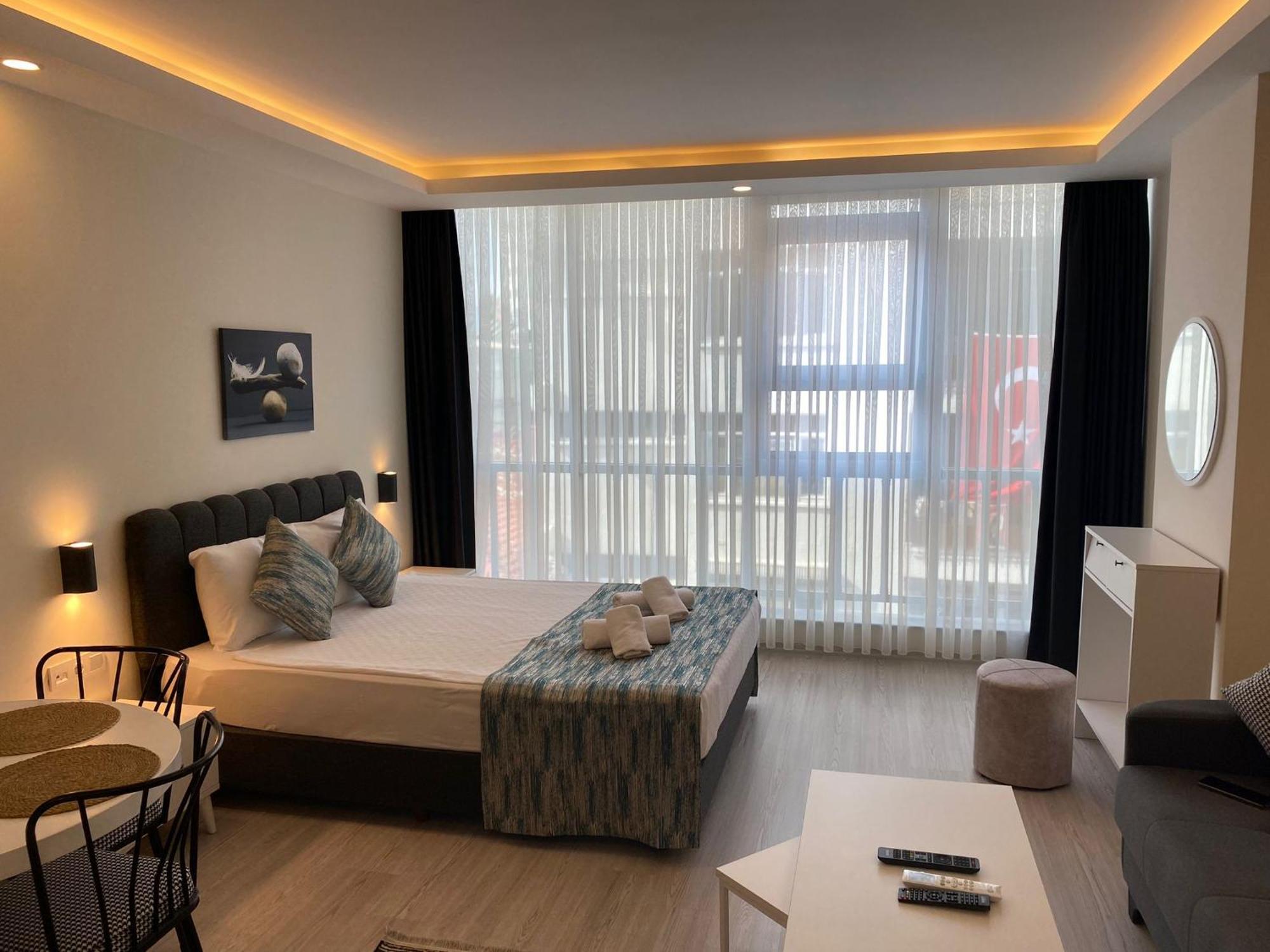 Hadrians Tower Aparthotel Antalya Bagian luar foto