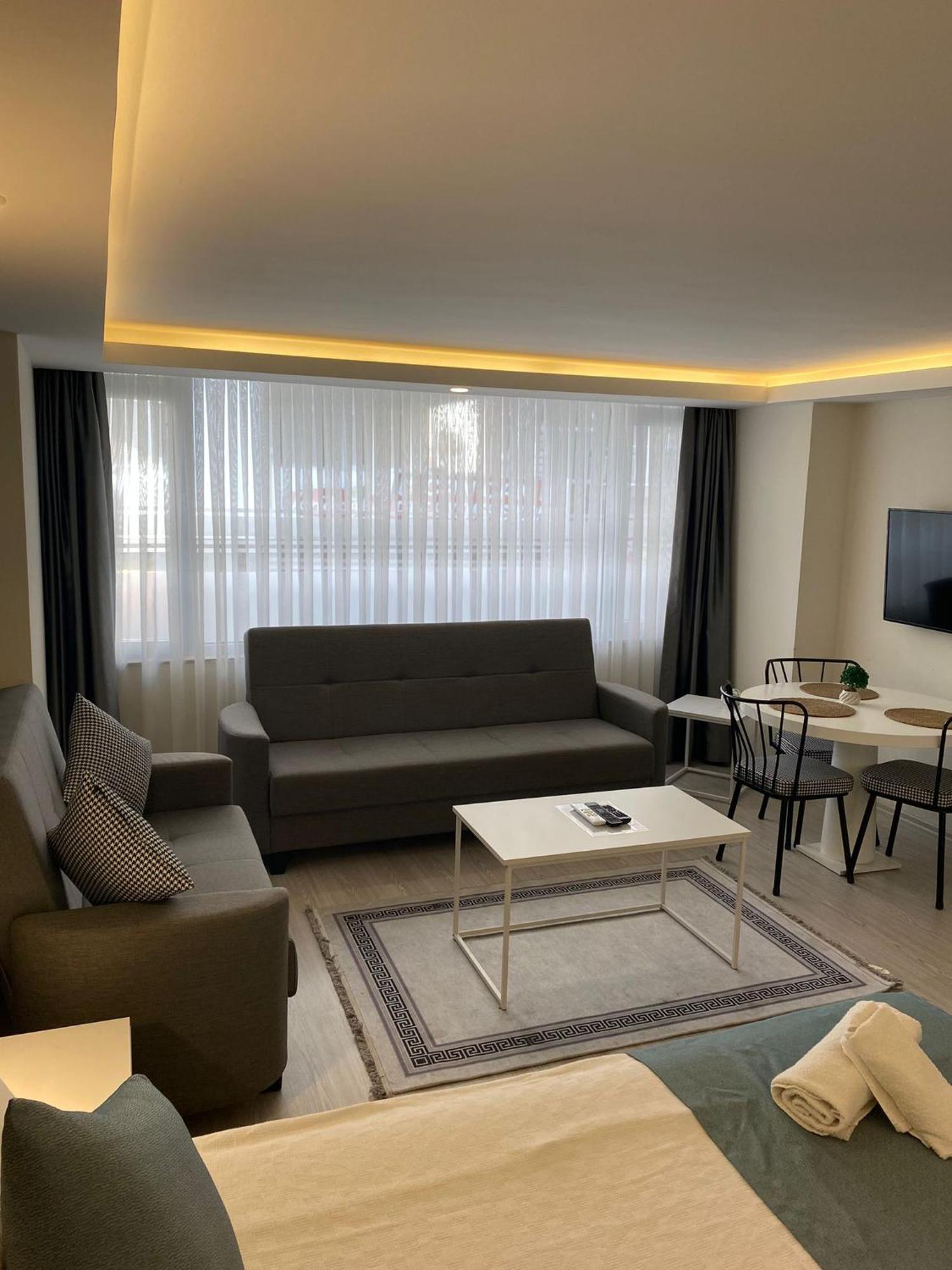 Hadrians Tower Aparthotel Antalya Bagian luar foto