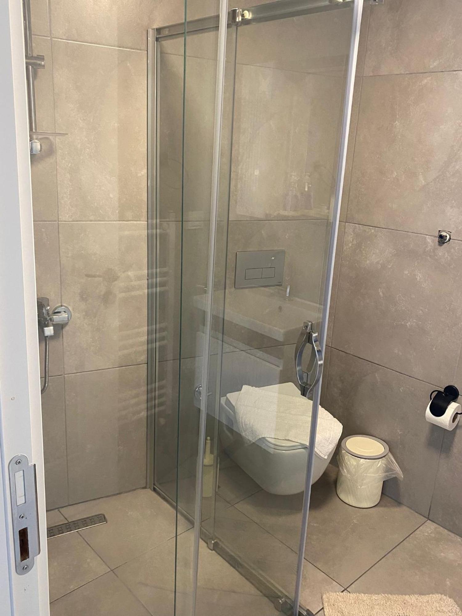 Hadrians Tower Aparthotel Antalya Bagian luar foto